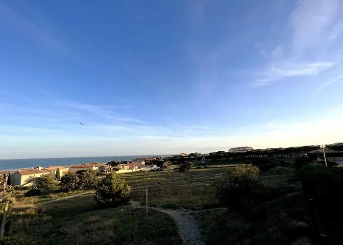 St-Pierre-La-Mer, Bel Appartement A Dans Residence Avec Piscine Et Tennis Entre 5 Et 10 Min De La Plage