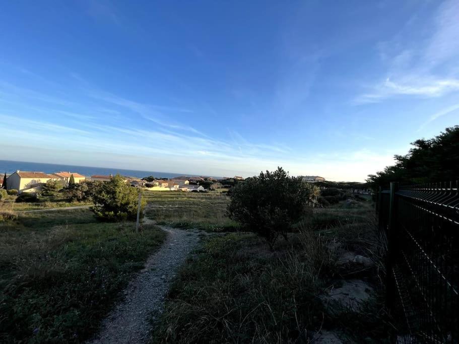 St-pierre-la-mer, Bel A Dans Avec Piscine Et Tennis Entre 5 Et 10 Min De La Appartement *